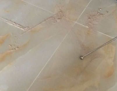 无为瓷砖空鼓维修公司分享粘合剂选择不当在瓷砖铺贴过程中可能导致以下问题